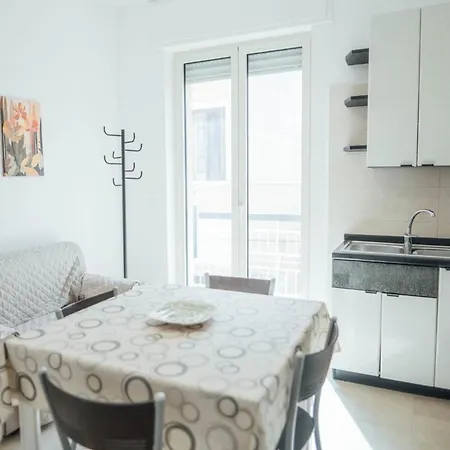 Apartment Dimora Lorusso - Stay Near The Historic Castle Conversano