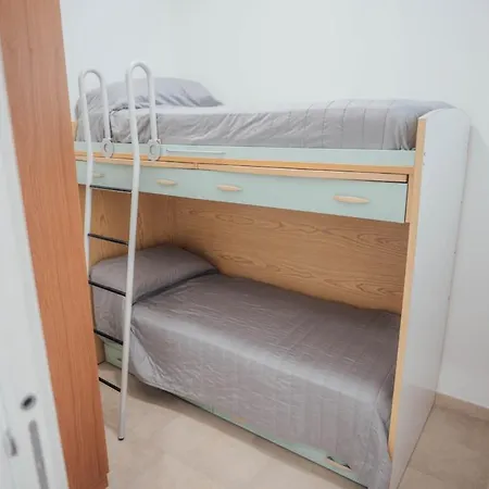 Dimora Lorusso - Stay Near The Historic Castle Apartment